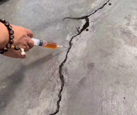 阿克苏混凝土裂缝修补技术详解​